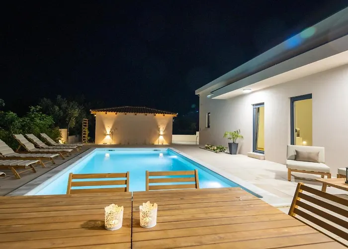 J&p Villa *