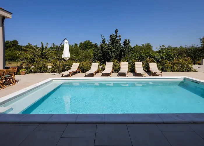 J&p Villa