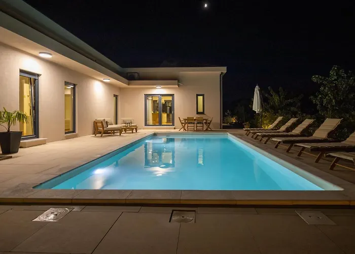 J&p Villa